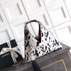 Chanel Shopping Bags
